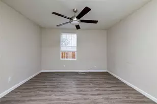 3219 N Winnetka Ave, Dallas, TX 75212 - Photo 8