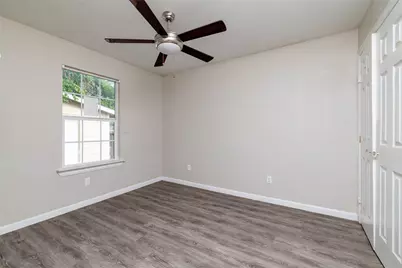 3219 N Winnetka Avenue, Dallas, TX 75212 - Photo 10