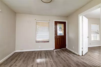 3219 N Winnetka Avenue, Dallas, TX 75212 - Photo 4