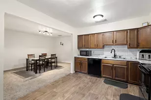 111 Alamo St, Waxahachie, TX 75165 - Photo 10