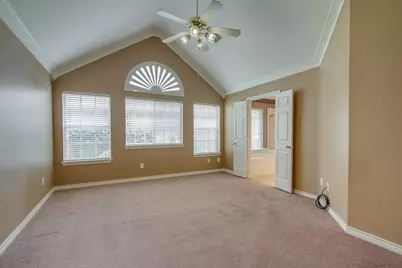 224 Heatherwood Drive, Irving, TX 75063 - Photo 14