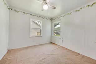 2219 Morgan St, Irving, TX 75062 - Photo 16