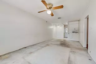 2219 Morgan St, Irving, TX 75062 - Photo 6