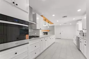 10236 Mapleridge Dr, Dallas, TX 75238 - Photo 8