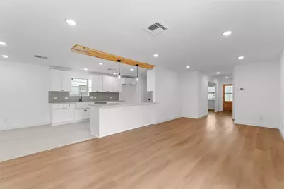 10236 Mapleridge Drive, Dallas, TX 75238 - Photo 4