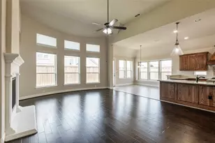 4802 Comstock Way, Mansfield, TX 76063 - Photo 12
