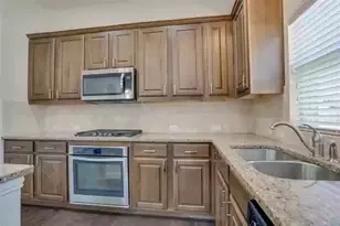 1412 Rose Bud Ct, Little Elm, TX 75068 - Photo 4