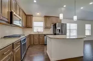 1412 Rose Bud Ct, Little Elm, TX 75068 - Photo 6