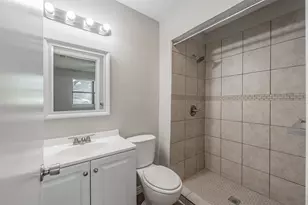 1250 Granada Ln, Lewisville, TX 75067 - Photo 24