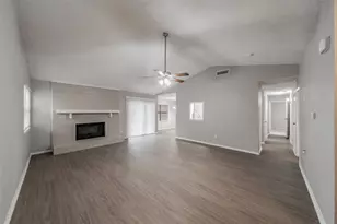 1250 Granada Ln, Lewisville, TX 75067 - Photo 4