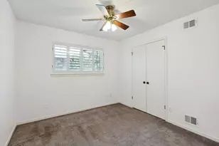 9240 Locarno Dr, Dallas, TX 75243 - Photo 16