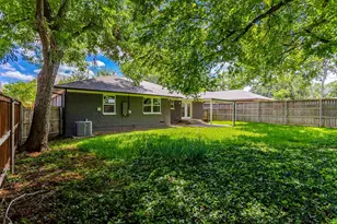 10623 McCree Rd, Dallas, TX 75238 - Photo 30