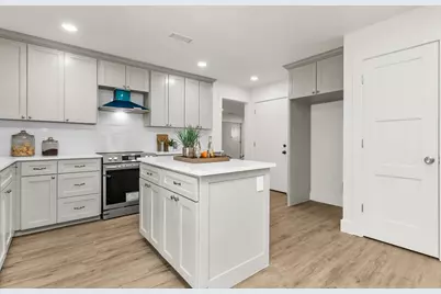 10623 McCree Road, Dallas, TX 75238 - Photo 12