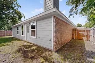1615 Jones St, Greenville, TX 75401 - Photo 40