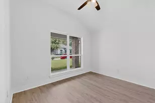 1615 Jones St, Greenville, TX 75401 - Photo 14