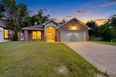 1615 Jones Street, Greenville, TX 75401 - Photo 1