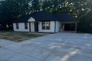 103 S Jordan St, Whitesboro, TX 76273 - Photo 2
