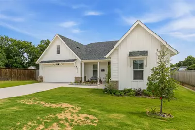411 W Harwood Road, Euless, TX 76039 - Photo 4
