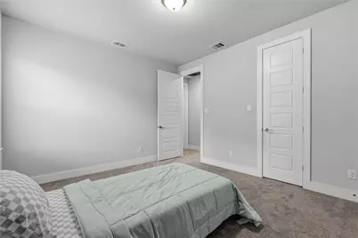 411 W Harwood Road, Euless, TX 76039 - Photo 32