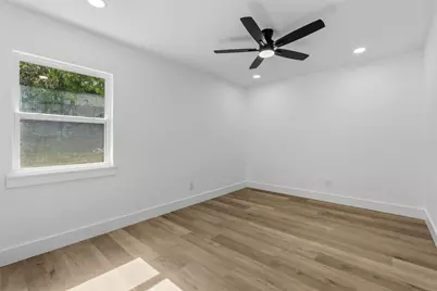 518 N M L King Jr Boulevard, Grand Prairie, TX 75050 - Photo 30