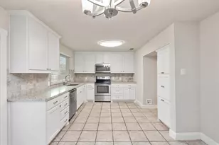 6728 Fair Meadows Dr, North Richland Hills, TX 76182 - Photo 8