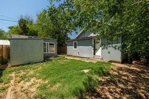 925 Palm St, Abilene, TX 79602 - Photo 32
