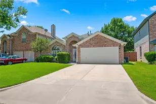 1209 Secretariat Dr, Grand Prairie, TX 75052 - Photo 30