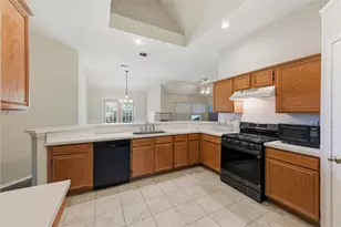 1209 Secretariat Dr, Grand Prairie, TX 75052 - Photo 10