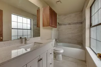 10611 Woodleaf Drive, Dallas, TX 75227 - Photo 16