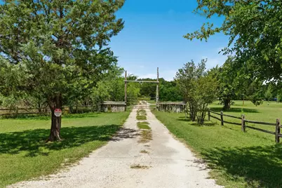 663 N Katy Road, Elm Mott, TX 76640 - Photo 16