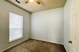 552 Kerry St, Crowley, TX 76036 - Photo 20