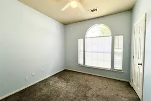 552 Kerry St, Crowley, TX 76036 - Photo 18