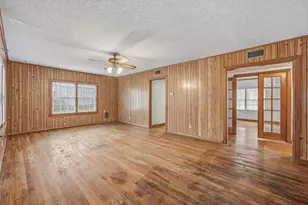 835 W Long St, Stephenville, TX 76401 - Photo 6