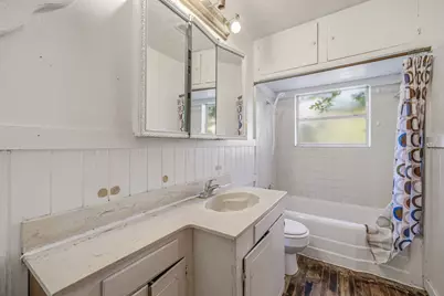 835 W Long Street, Stephenville, TX 76401 - Photo 14