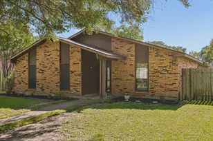 2617 Emberwood Dr, Garland, TX 75043 - Photo 2