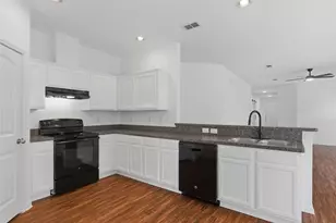 2839 St David Dr, Dallas, TX 75233 - Photo 10