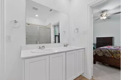 3401 Kingsview Drive, Denton, TX 76207 - Photo 32