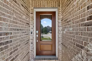 3401 Kingsview Dr, Denton, TX 76207 - Photo 4