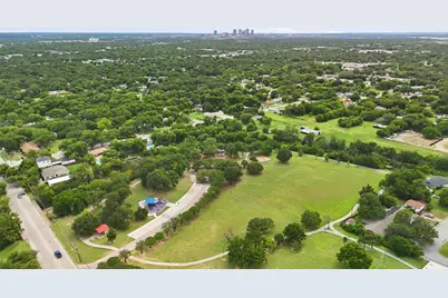 3732 Layton Avenue, Haltom City, TX 76117 - Photo 32
