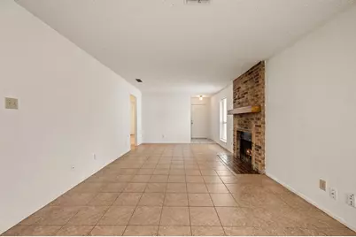 320 W Congress Street, Denton, TX 76201 - Photo 8