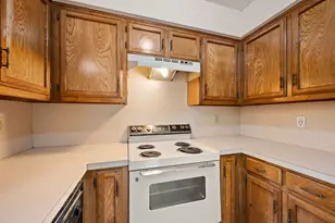 320 W Congress St, Denton, TX 76201 - Photo 12