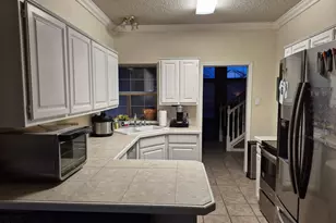 2035 Greenview Dr, Carrollton, TX 75010 - Photo 10