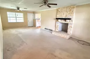 317 Allenwood Dr, Princeton, TX 75407 - Photo 4