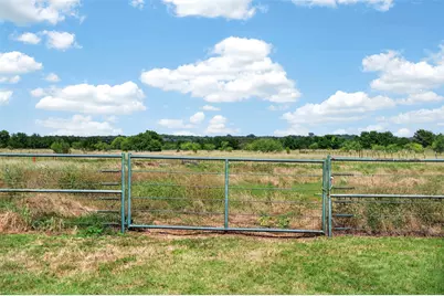 2270 Mitchell Road, Krum, TX 76249 - Photo 28