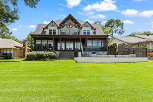 229 N Beverly Dr, Malakoff, TX 75148 - Photo 1