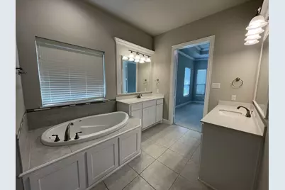 4500 Moores Landing, Arlington, TX 76016 - Photo 10