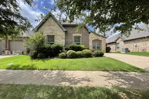 4500 Moore's Lndg, Arlington, TX 76016 - Photo 2