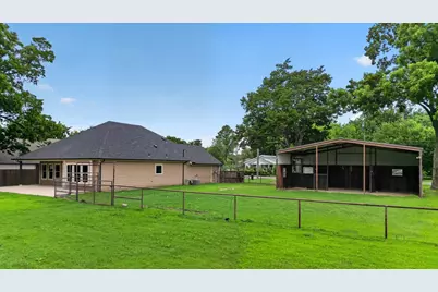 1004 E Main Street, Tioga, TX 76271 - Photo 24