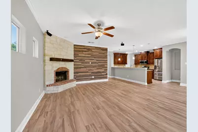 1004 E Main Street, Tioga, TX 76271 - Photo 4