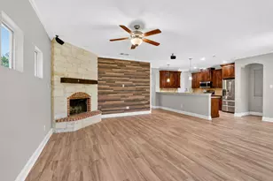 1004 E Main St, Tioga, TX 76271 - Photo 4